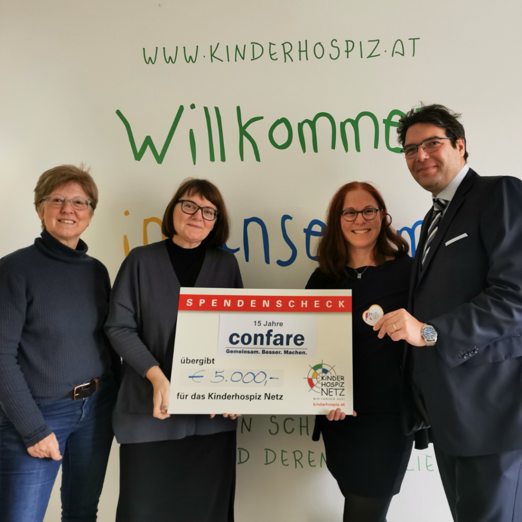 Confare übergibt 5.000 Euro