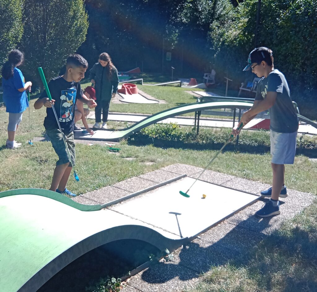 Minigolf-Tag für unsere Geschwistergruppe