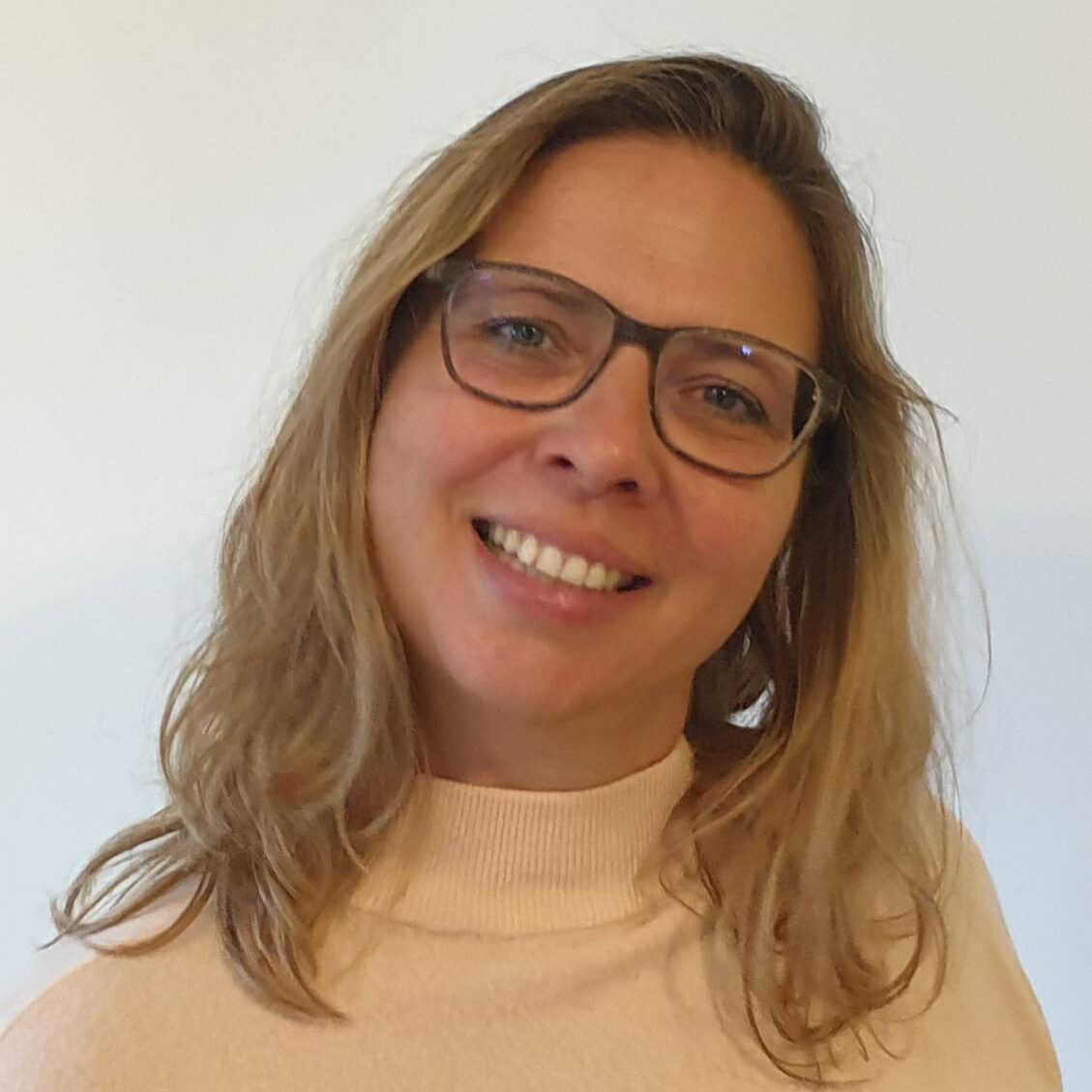 cropped-Renee-Hannak.jpg